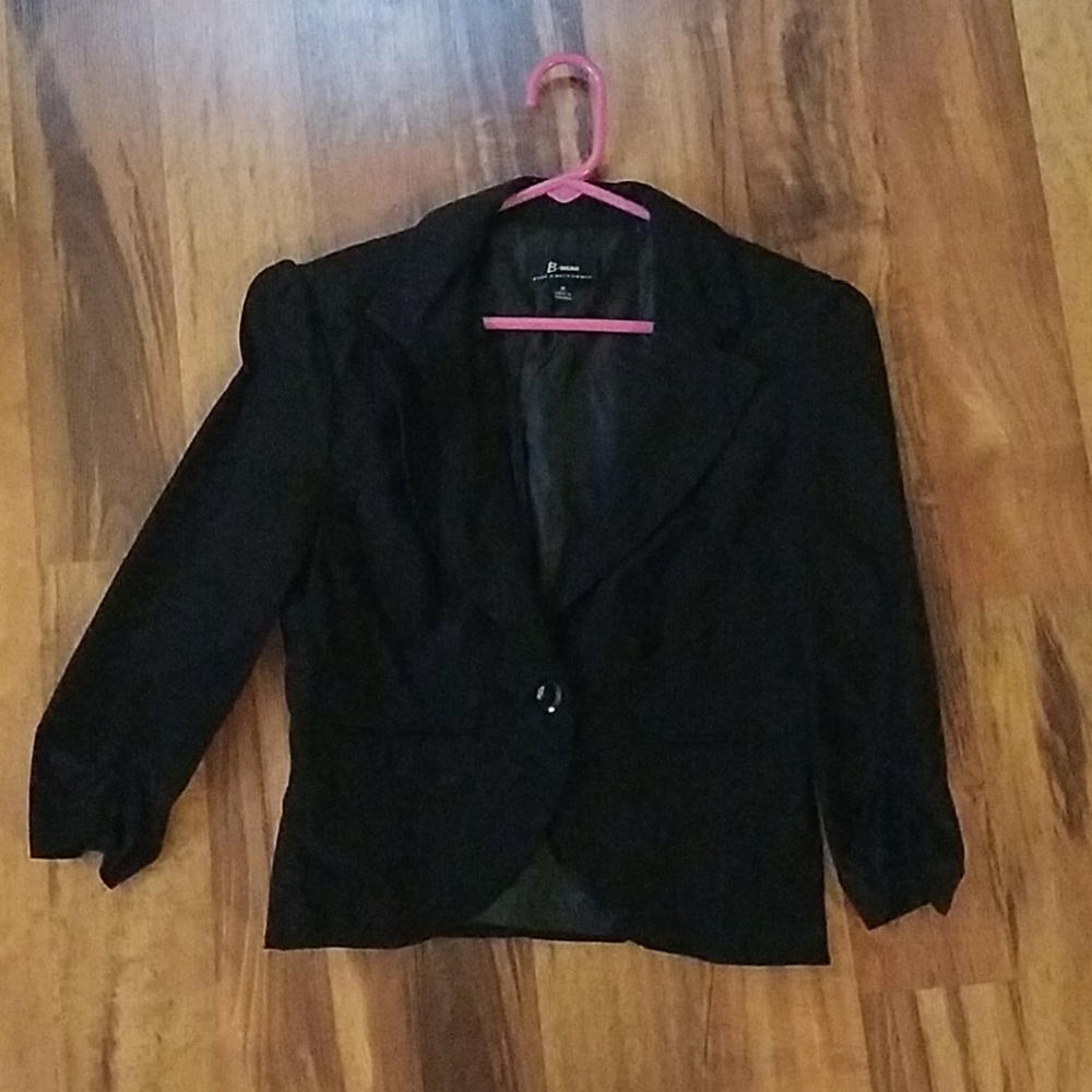 Black cropped Blazer